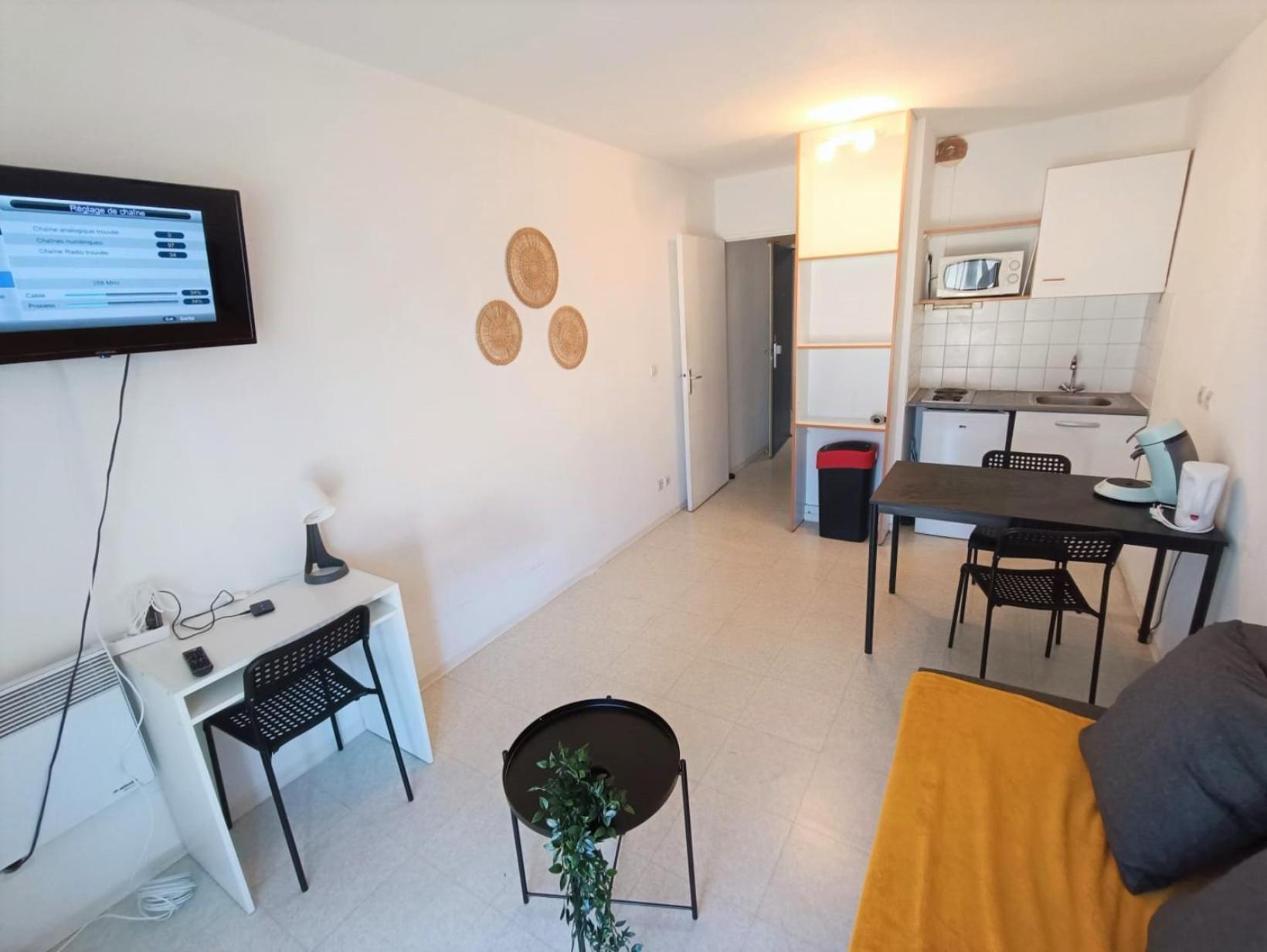 Appartement Tout Equipe A 6 Minutes De La Gare St Charles Marsella Exterior foto